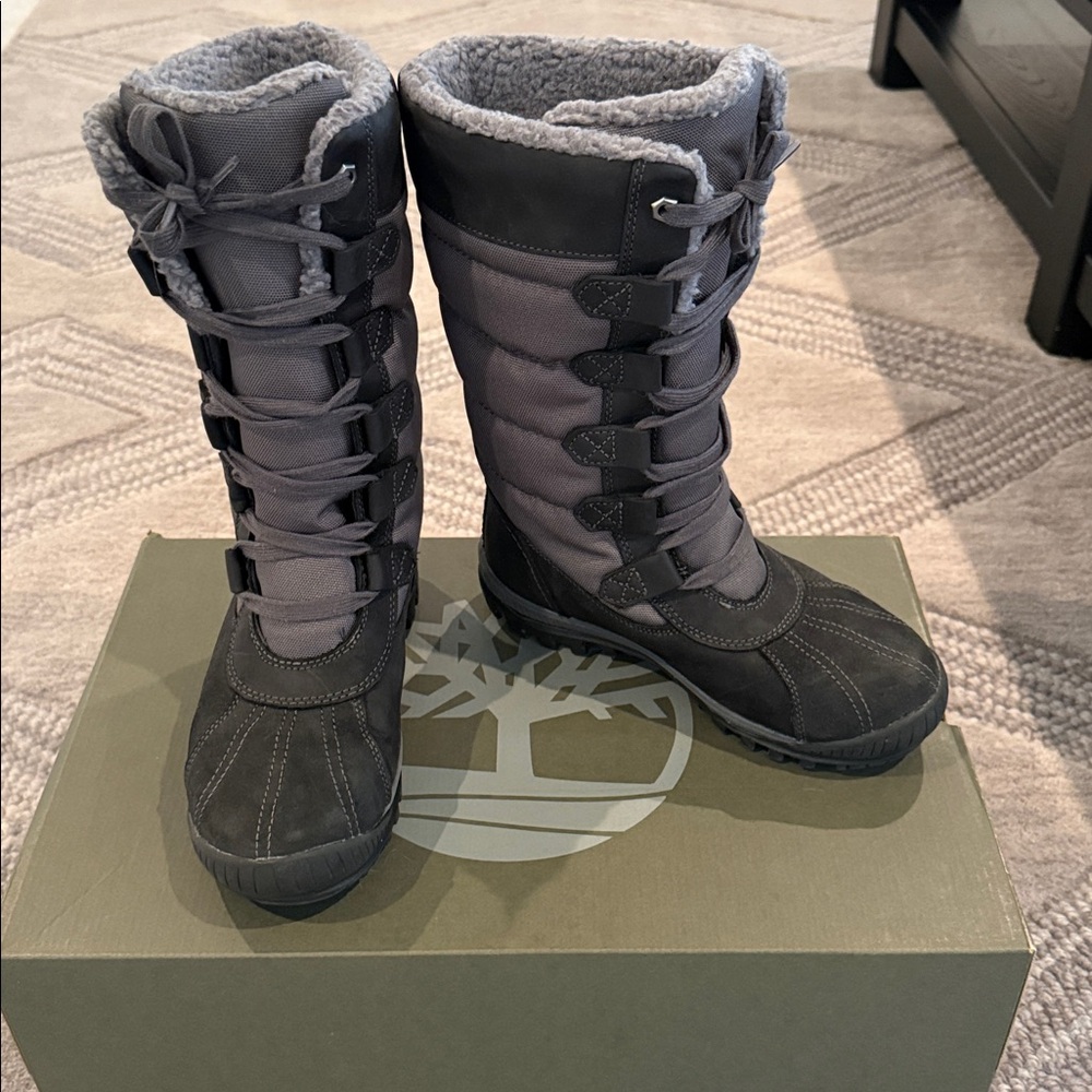 Timberland Women's- Mt Hayes Waterproof F/L Tall Lace 6 M black/grey